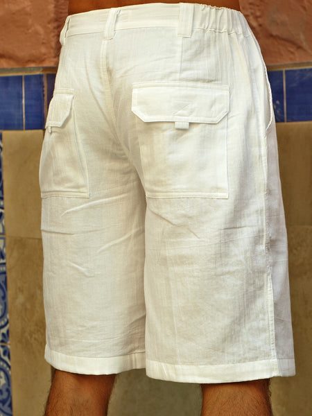 B200 Bermuda White Shorts